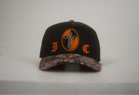 CAMO “STAINED-GLASS” SNAPBACK