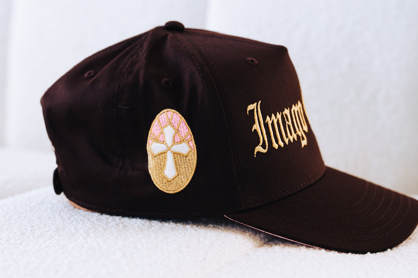 BROWN & GOLD IMAGO CHRISTO